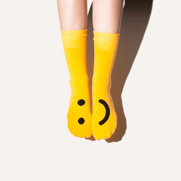 socks that switch from happy to sad